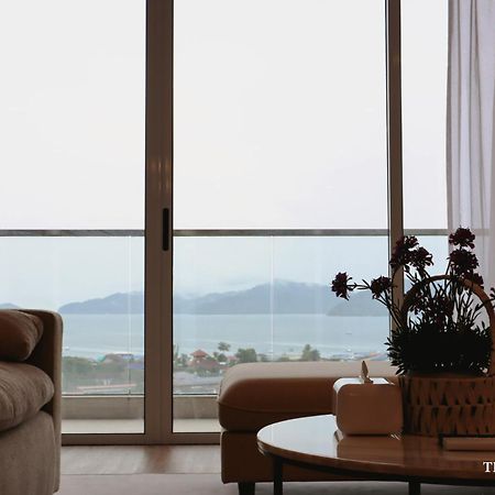 The Aru Hotel At Aru Suites Kota Kinabalu Eksteriør billede